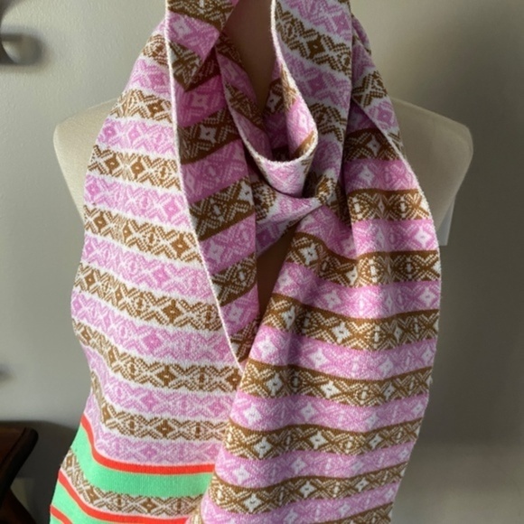 Anthropologie Maeve Pink Abstract Knit Scarf - Picture 6 of 6